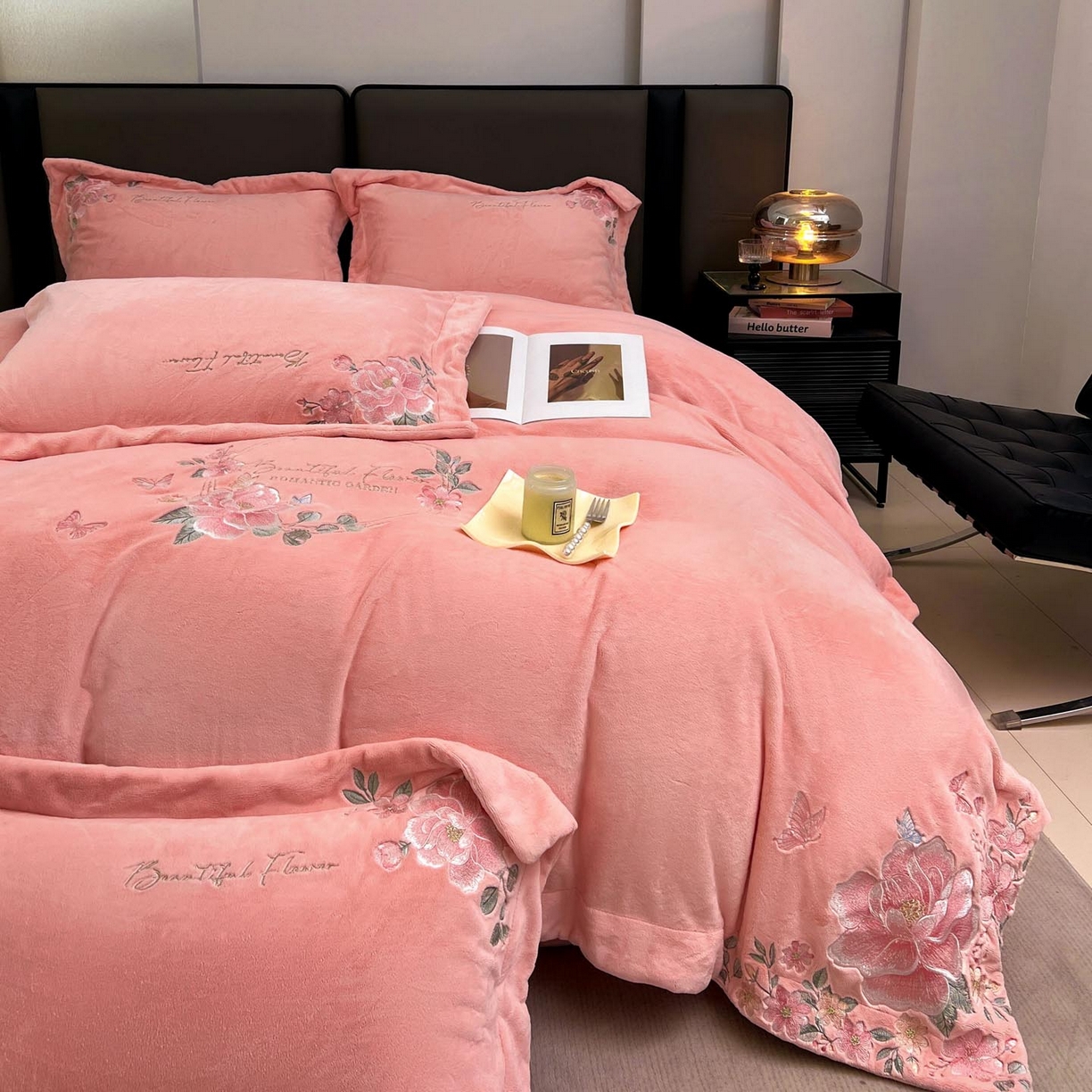 91家纺网 家纺一手货源 找家纺 润锦云 2026新款牛奶绒刺绣四件套-花之韵 花之韵-樱花粉