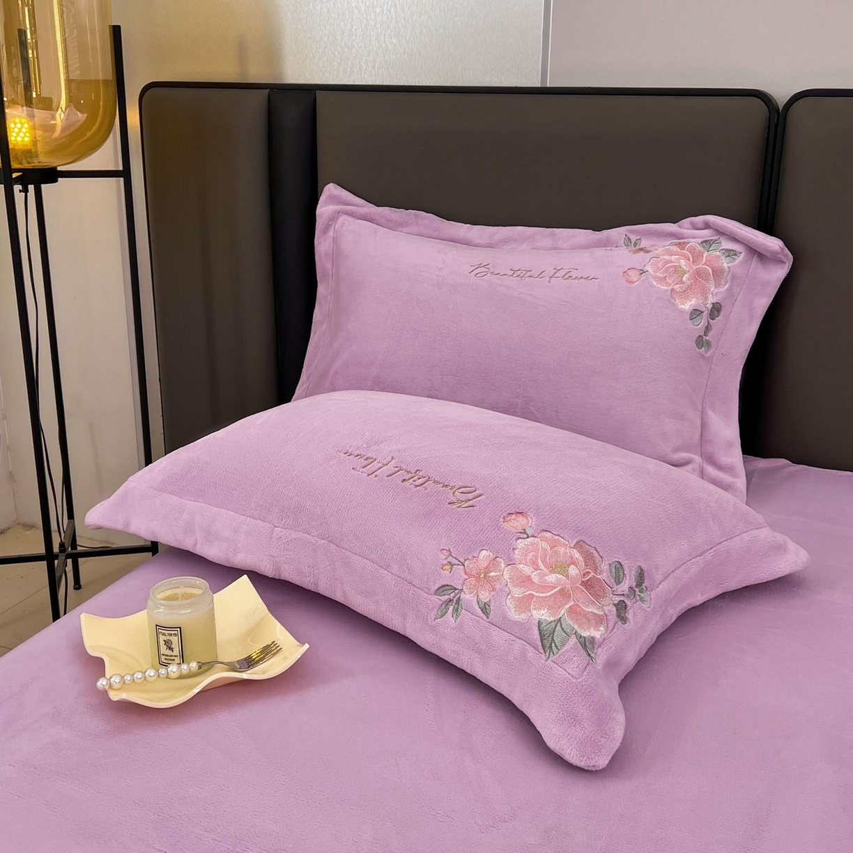 91家纺网 家纺一手货源 找家纺 润锦云 2026新款牛奶绒刺绣四件套-花之韵 花之韵-高贵紫