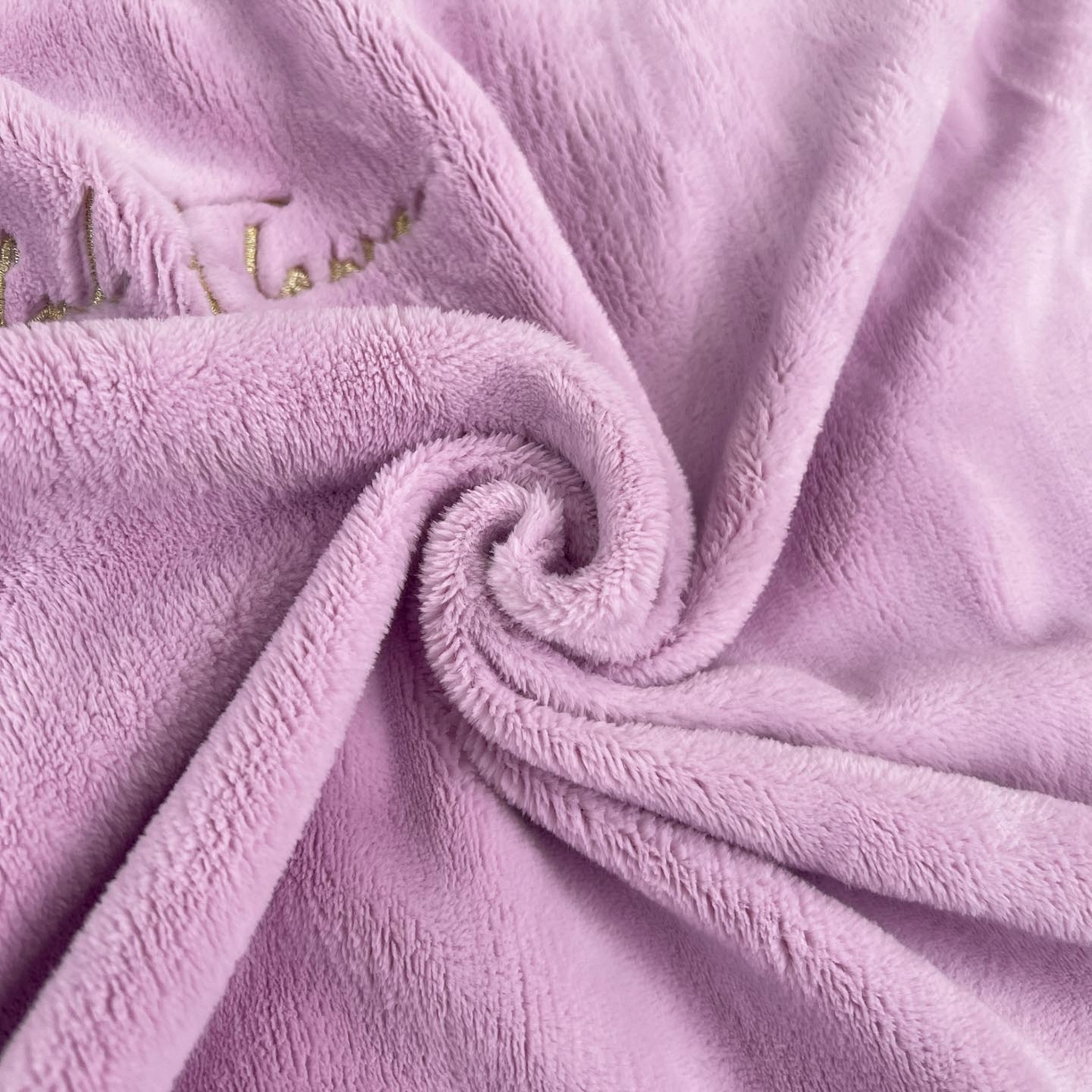 91家纺网 家纺一手货源 找家纺 润锦云 2026新款牛奶绒刺绣四件套-花之韵 花之韵-高贵紫