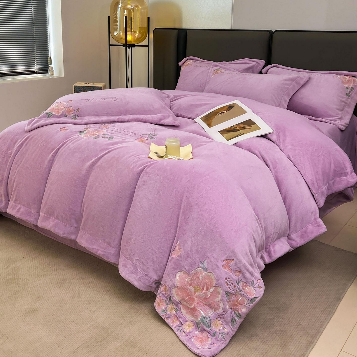 91家纺网 家纺一手货源 找家纺 润锦云 2026新款牛奶绒刺绣四件套-花之韵 花之韵-高贵紫