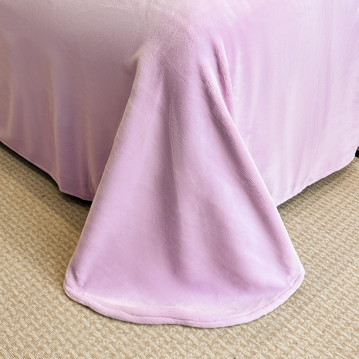 91家纺网 家纺一手货源 找家纺 润锦云 2026新款大热款220克全消光刺绣牛奶绒四件套-向阳花开 向阳花开-高贵紫