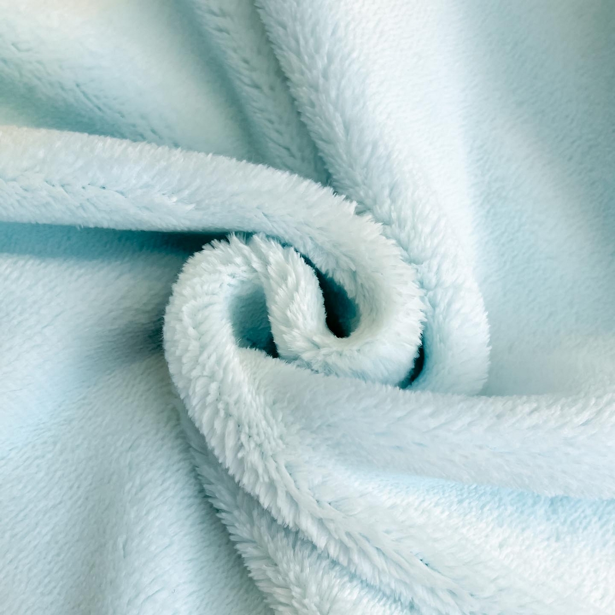 91家纺网 家纺一手货源 找家纺 润锦云 2026新款大热款220克全消光刺绣牛奶绒四件套-向阳花开 向阳花开-天空蓝