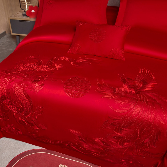 91家纺网 家纺一手货源 找家纺 润锦云 2026新款150克高克重中式婚庆款高支高密重工刺绣四件套 金龙玉凤-- 红