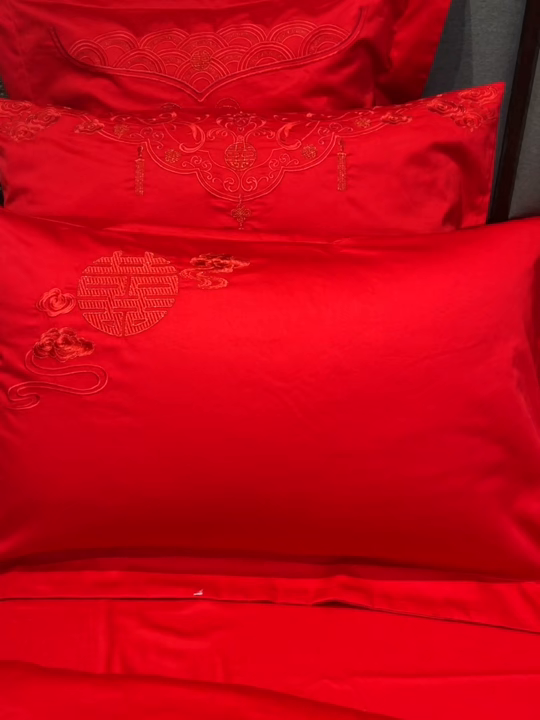 91家纺网 家纺一手货源 找家纺 （总）润锦云 2026新款150克高克重中式婚庆款高支高密重工刺绣四件套