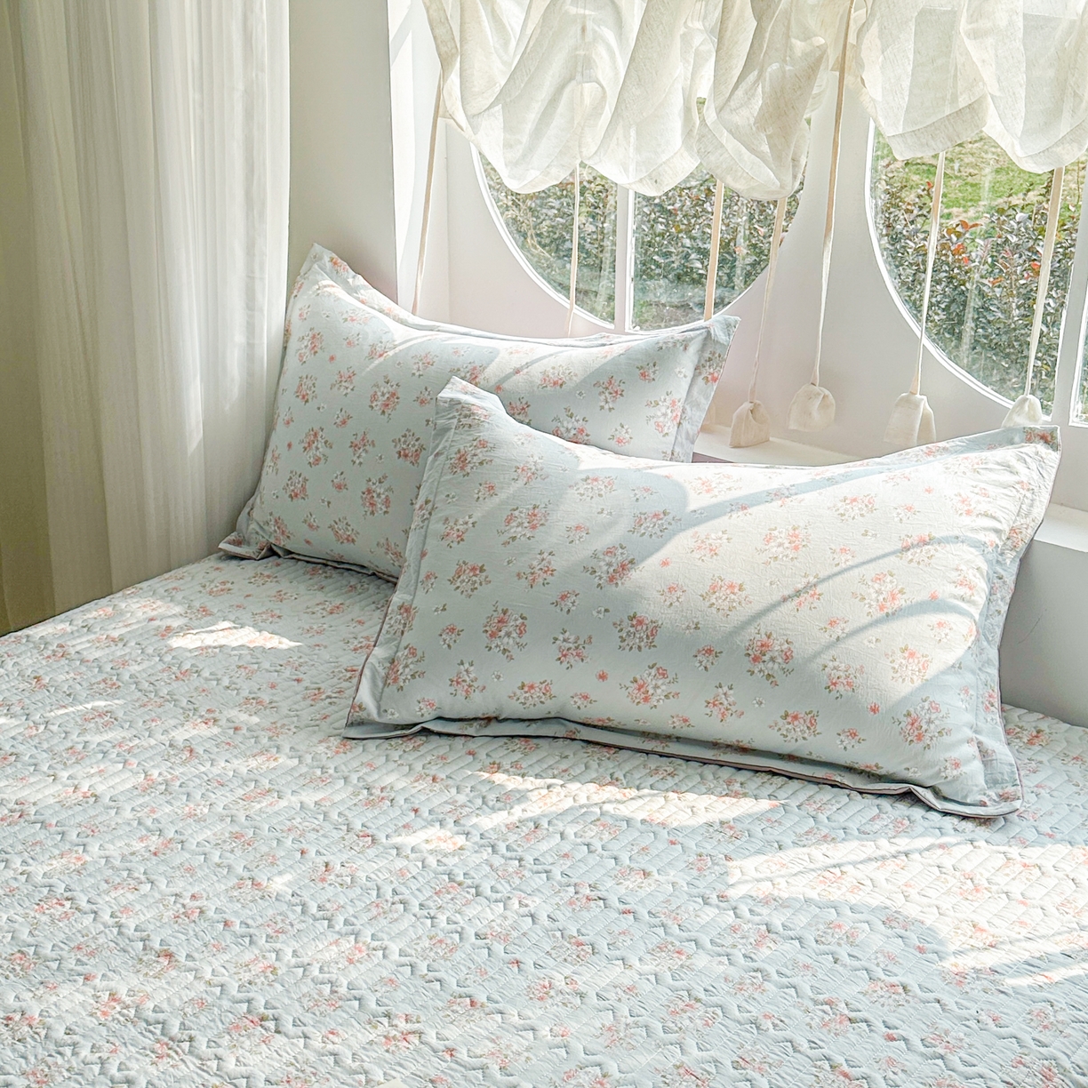 91家纺网 家纺一手货源 找家纺 花满路 2026新款床盖四件套 薄荷花