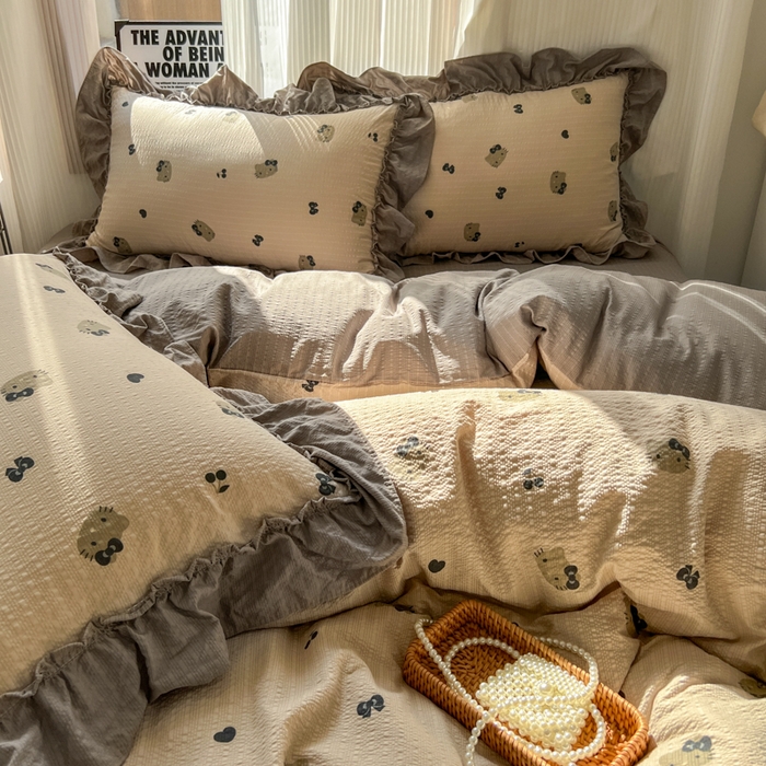 91家纺网 家纺一手货源 找家纺 2026新款泡芙纱花边四件套 咖啡小猫