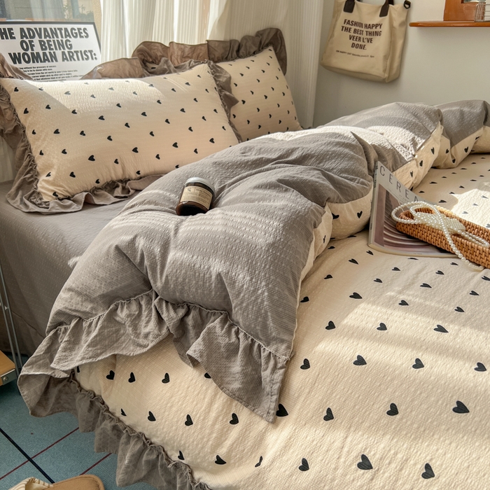 91家纺网 家纺一手货源 找家纺 2026新款泡芙纱花边四件套 咖爱心