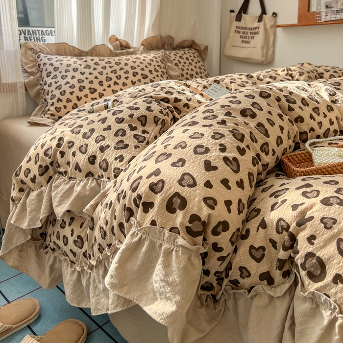 2026新款泡芙纱花边四件套 咖豹纹