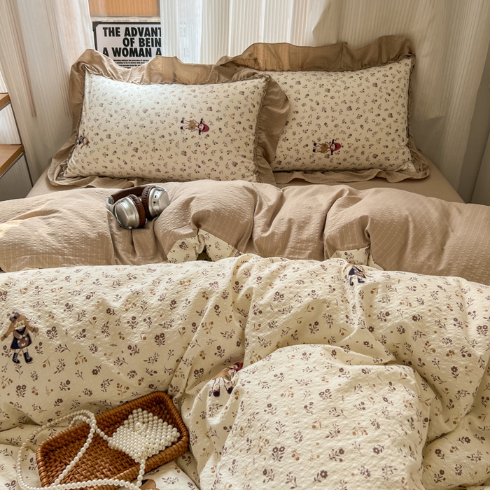 91家纺网 家纺一手货源 找家纺 2026新款泡芙纱花边四件套 小女孩