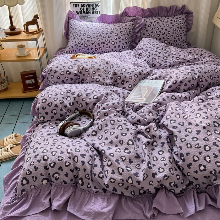 91家纺网 家纺一手货源 找家纺 2026新款泡芙纱花边四件套 紫豹纹