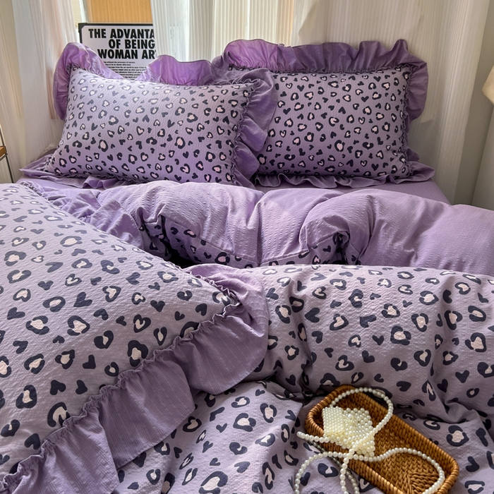 91家纺网 家纺一手货源 找家纺 2026新款泡芙纱花边四件套 紫豹纹