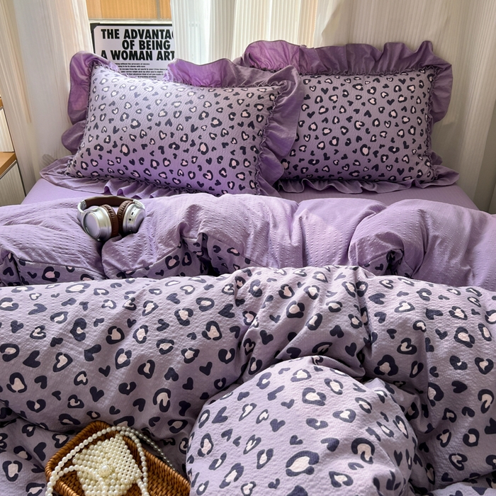 91家纺网 家纺一手货源 找家纺 2026新款泡芙纱花边四件套 紫豹纹