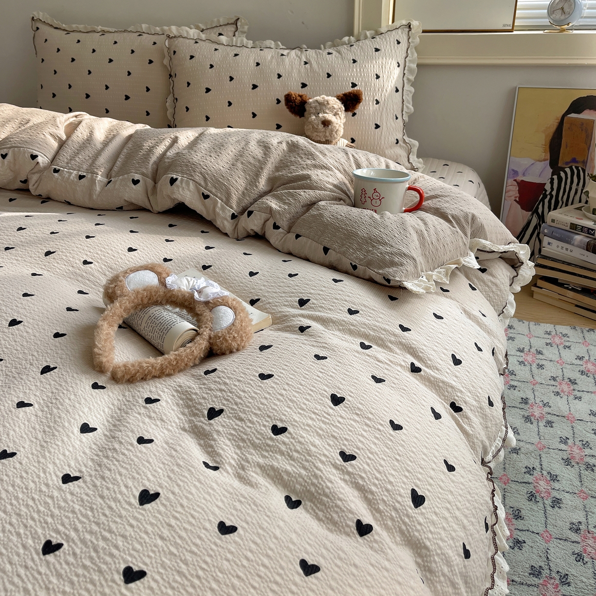91家纺网 家纺一手货源 找家纺 2026新款泡芙纱床盖四件套 咖爱心