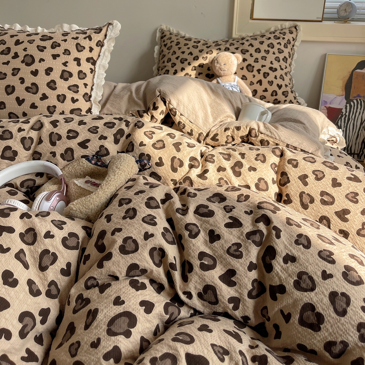 91家纺网 家纺一手货源 找家纺 2026新款泡芙纱床盖四件套 咖豹纹