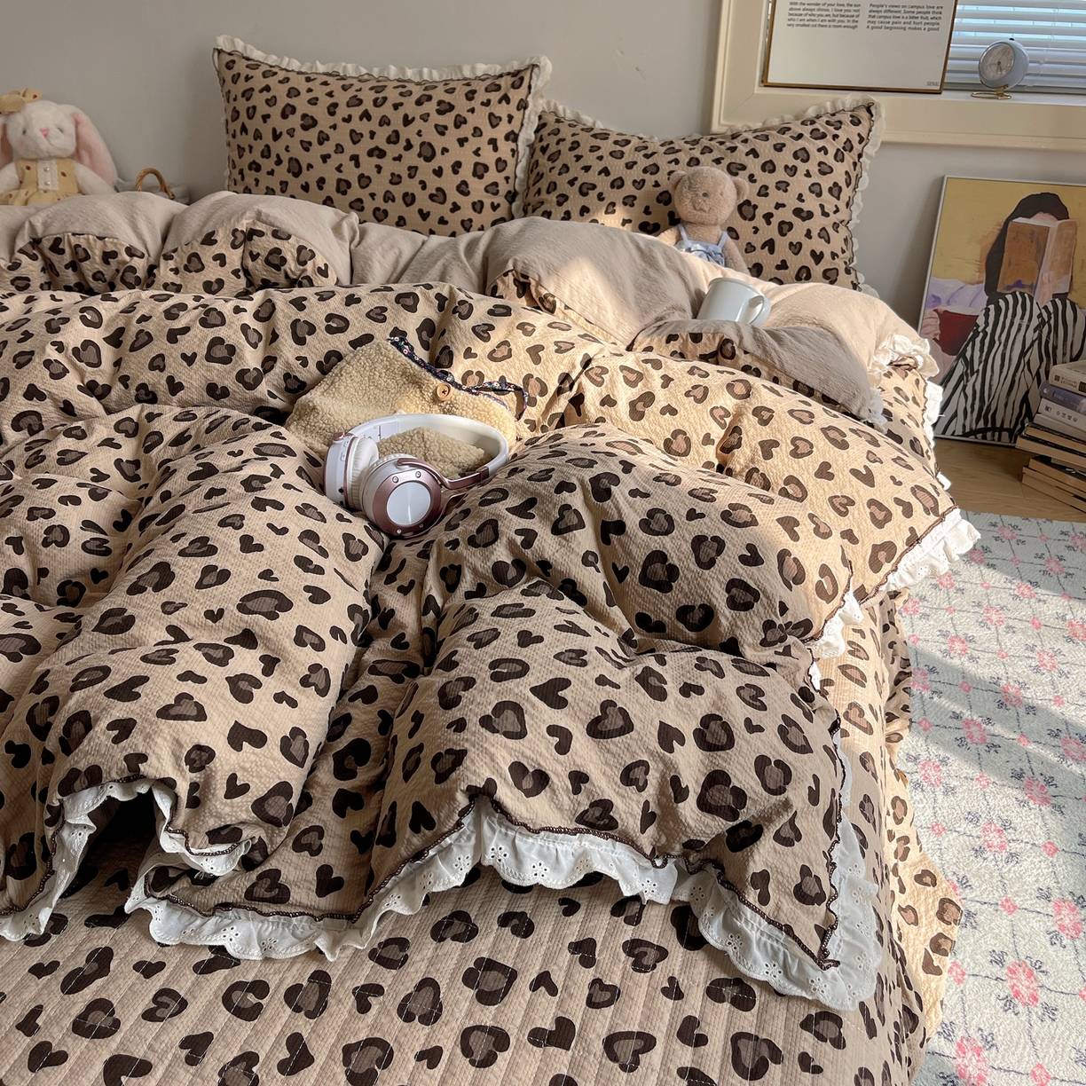 91家纺网 家纺一手货源 找家纺 2026新款泡芙纱床盖四件套 咖豹纹