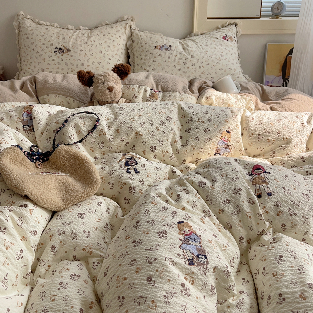 91家纺网 家纺一手货源 找家纺 2026新款泡芙纱床盖四件套 小女孩