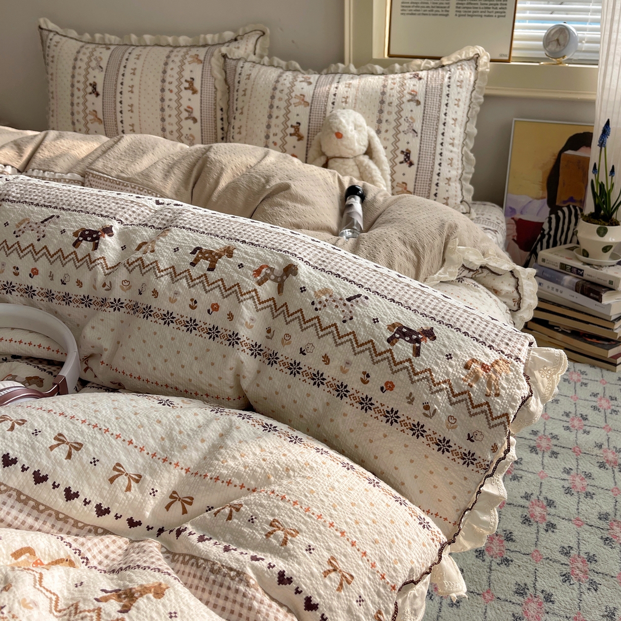 91家纺网 家纺一手货源 找家纺 2026新款泡芙纱床盖四件套 摇摇马