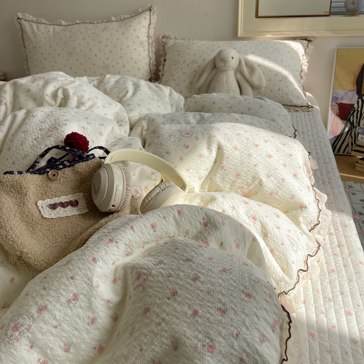 91家纺网 家纺一手货源 找家纺 2026新款泡芙纱床盖四件套 暖心