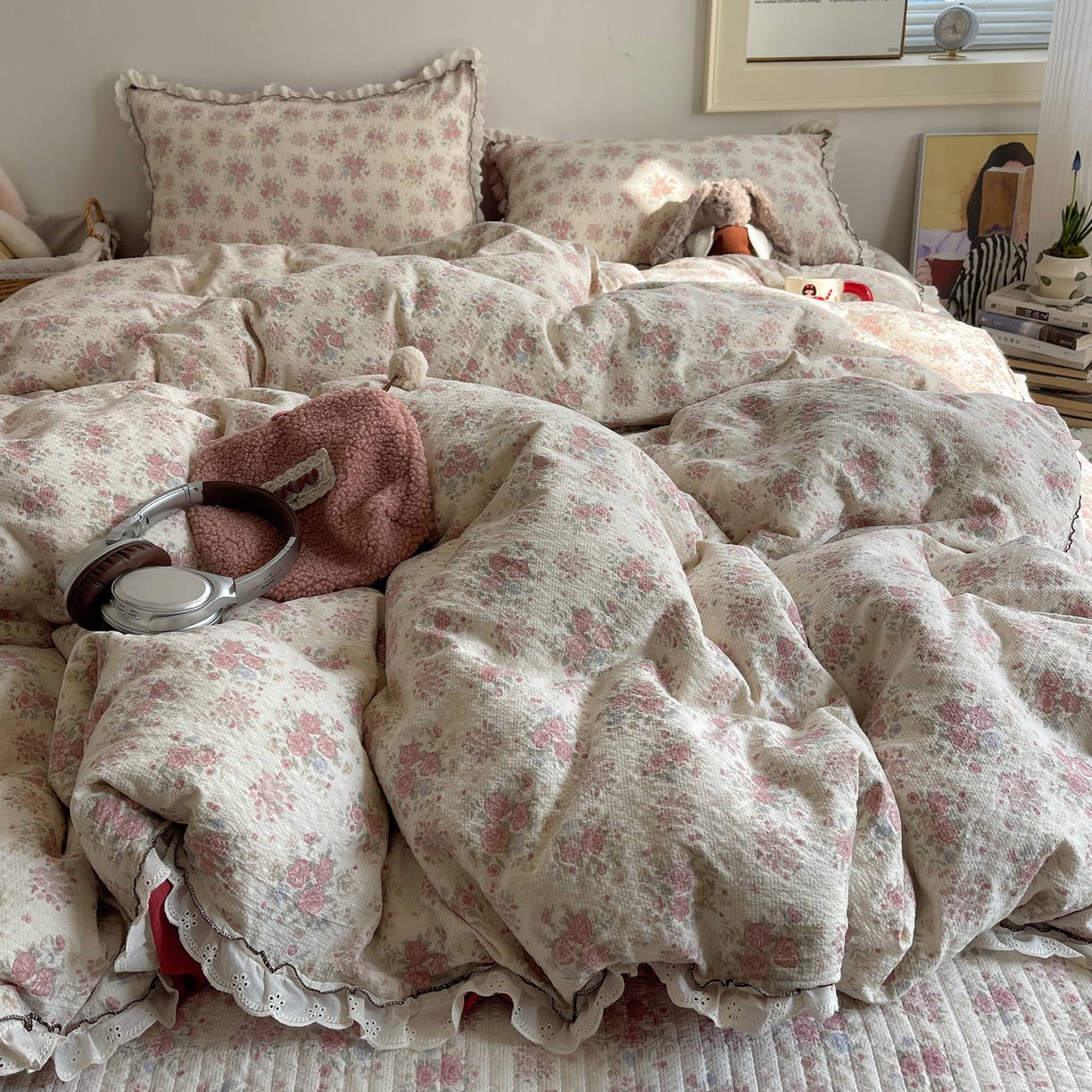 91家纺网 家纺一手货源 找家纺 2026新款泡芙纱床盖四件套 梨花落