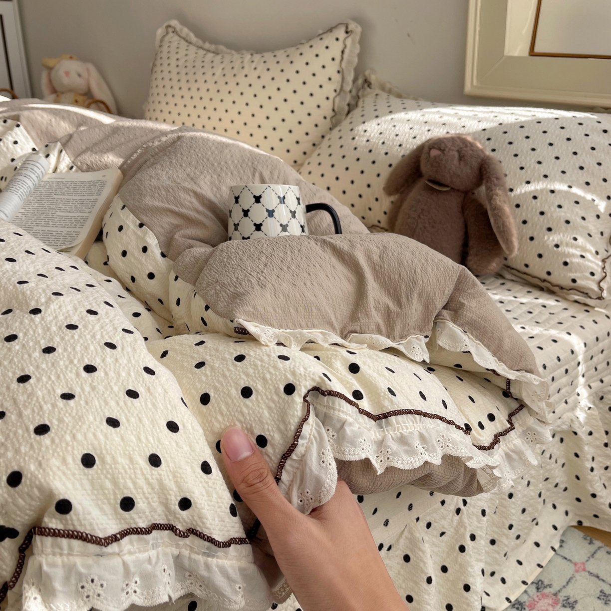 91家纺网 家纺一手货源 找家纺 2026新款泡芙纱床盖四件套 波点