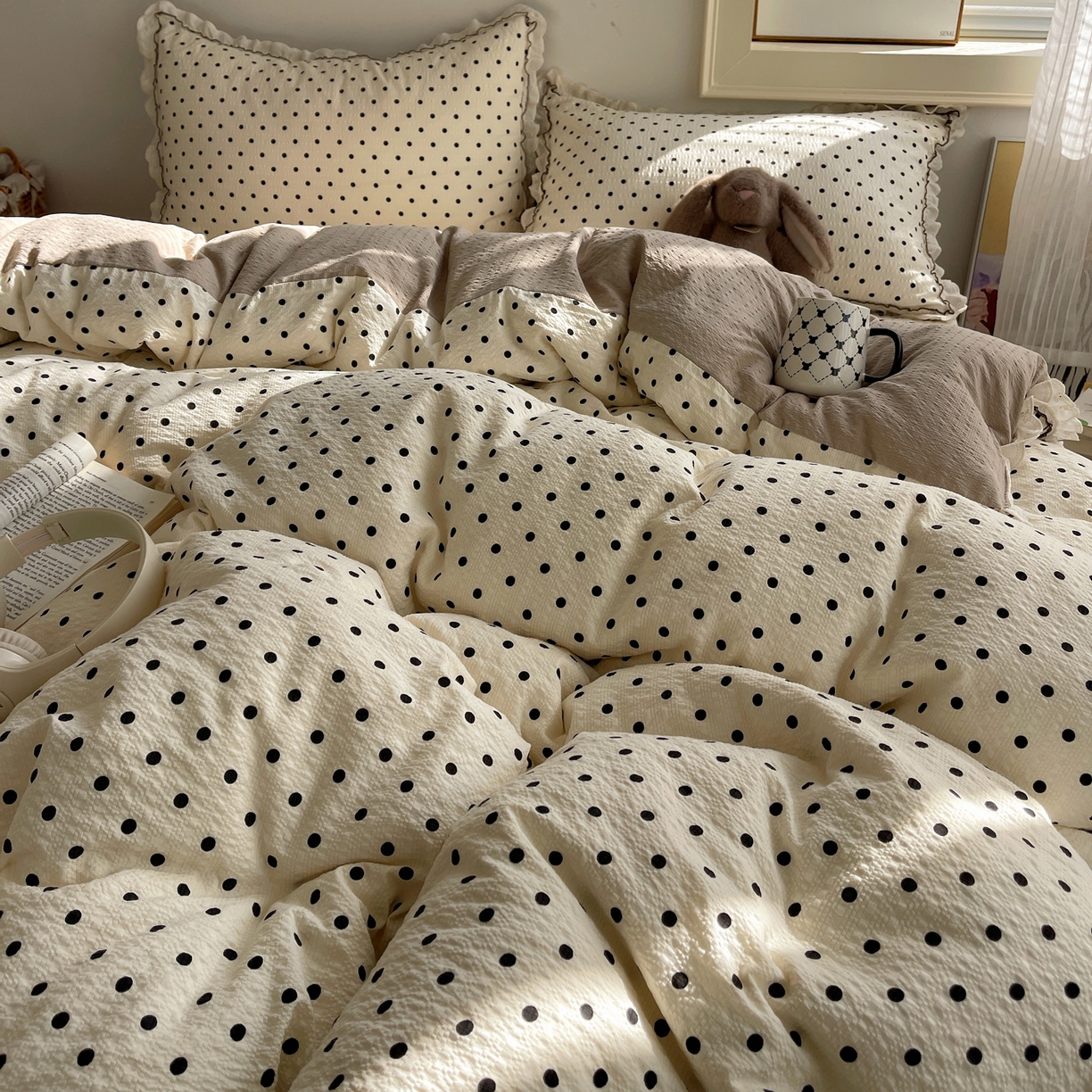 91家纺网 家纺一手货源 找家纺 2026新款泡芙纱床盖四件套 波点