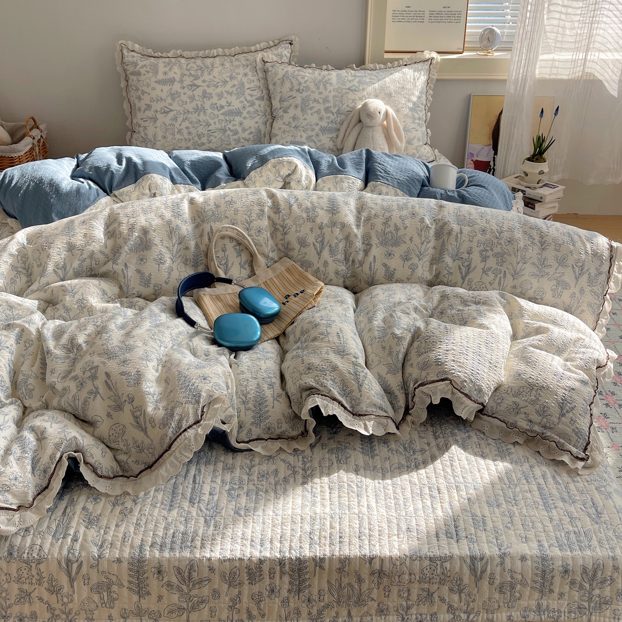 91家纺网 家纺一手货源 找家纺 2026新款泡芙纱床盖四件套 花花