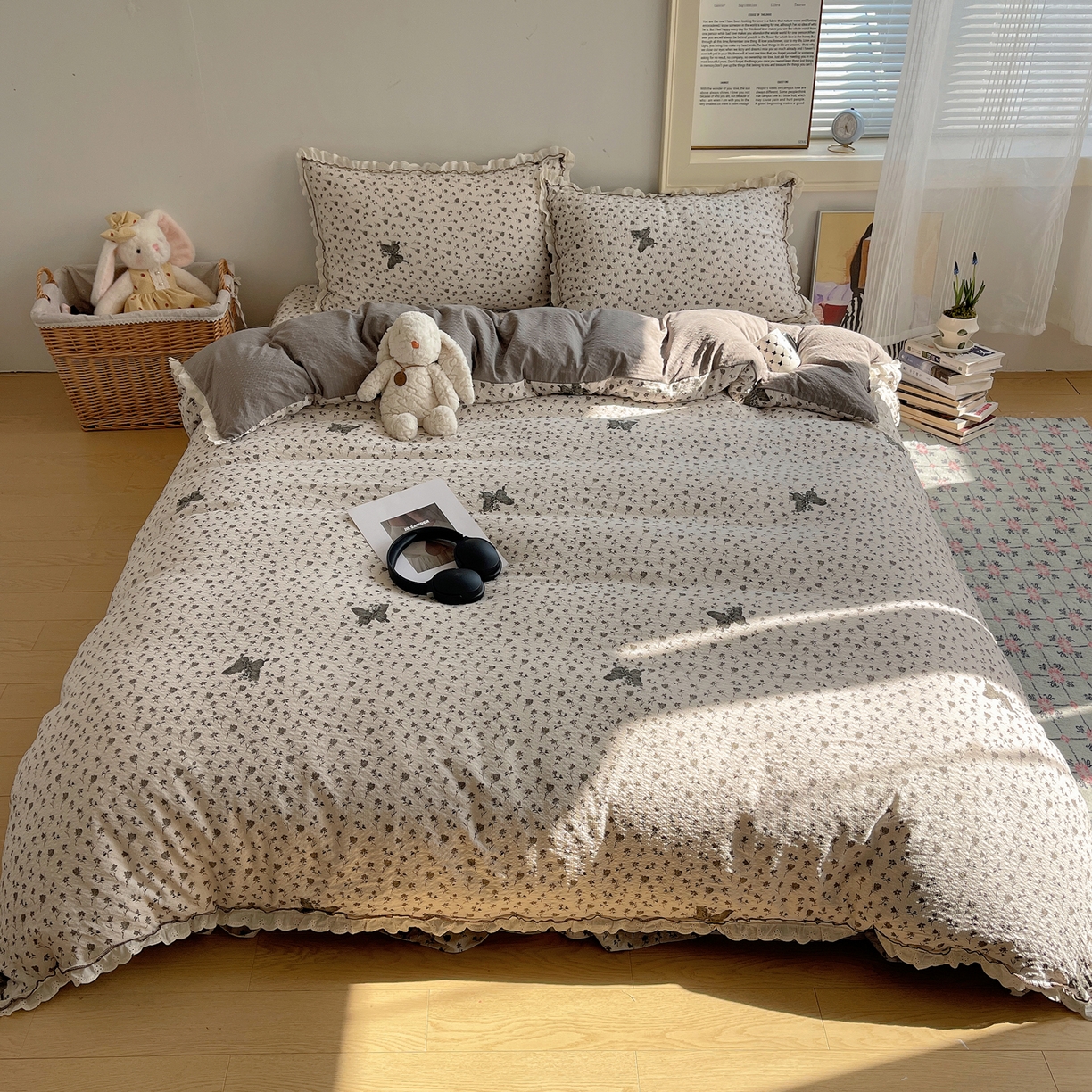 91家纺网 家纺一手货源 找家纺 2026新款泡芙纱床盖四件套 蝶舞