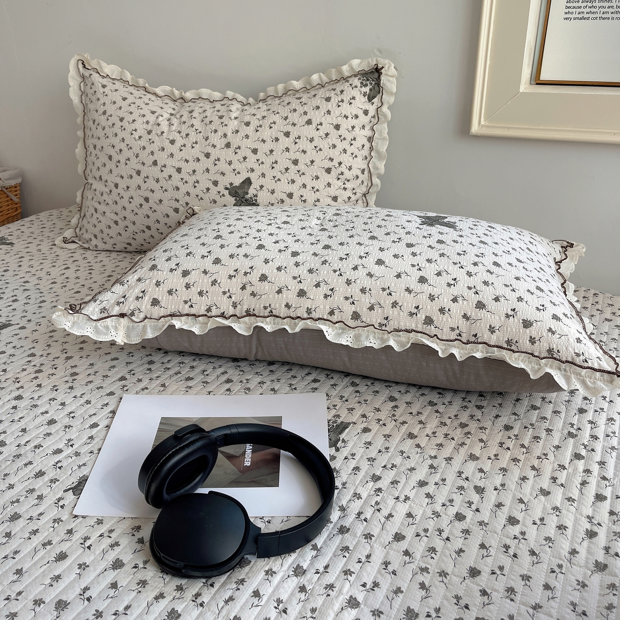 91家纺网 家纺一手货源 找家纺 2026新款泡芙纱床盖四件套 蝶舞