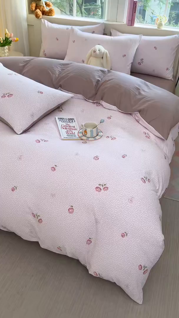 91家纺网 家纺一手货源 找家纺 卢赛尔 2026新款古法水洗仿棉云感棉学生三件套四件套 相思粉