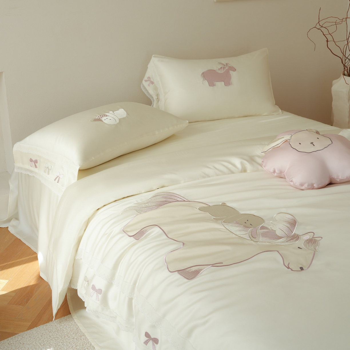 91家纺网 家纺一手货源 找家纺 （总）简纯主义 2026新款莱赛尔纤维天丝刺绣绣花四件套以梦为马