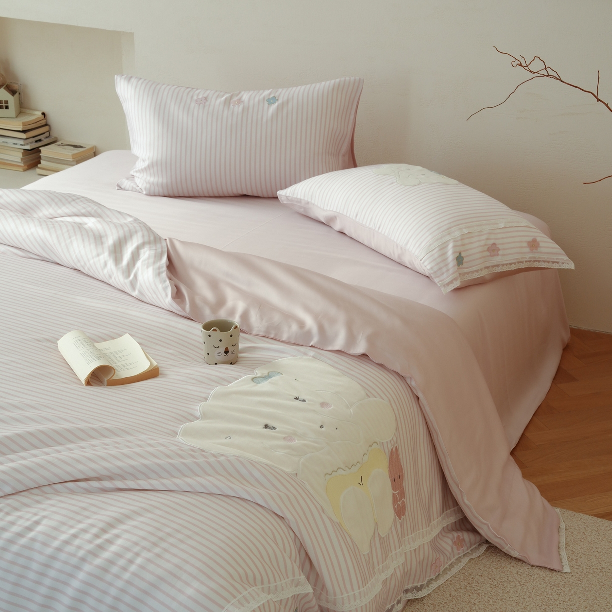 91家纺网 家纺一手货源 找家纺 （总）简纯主义 2026新款莱赛尔纤维天丝刺绣绣花四件套象北北