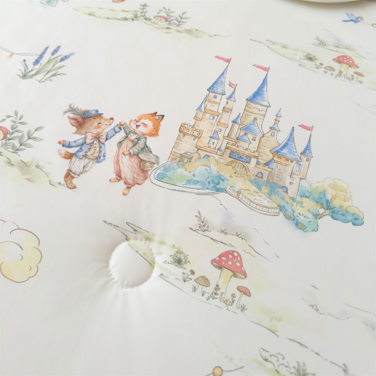 91家纺网 家纺一手货源 找家纺 岚司羽 2026新款卡通锦氨凉感夏被系列 松鼠城堡