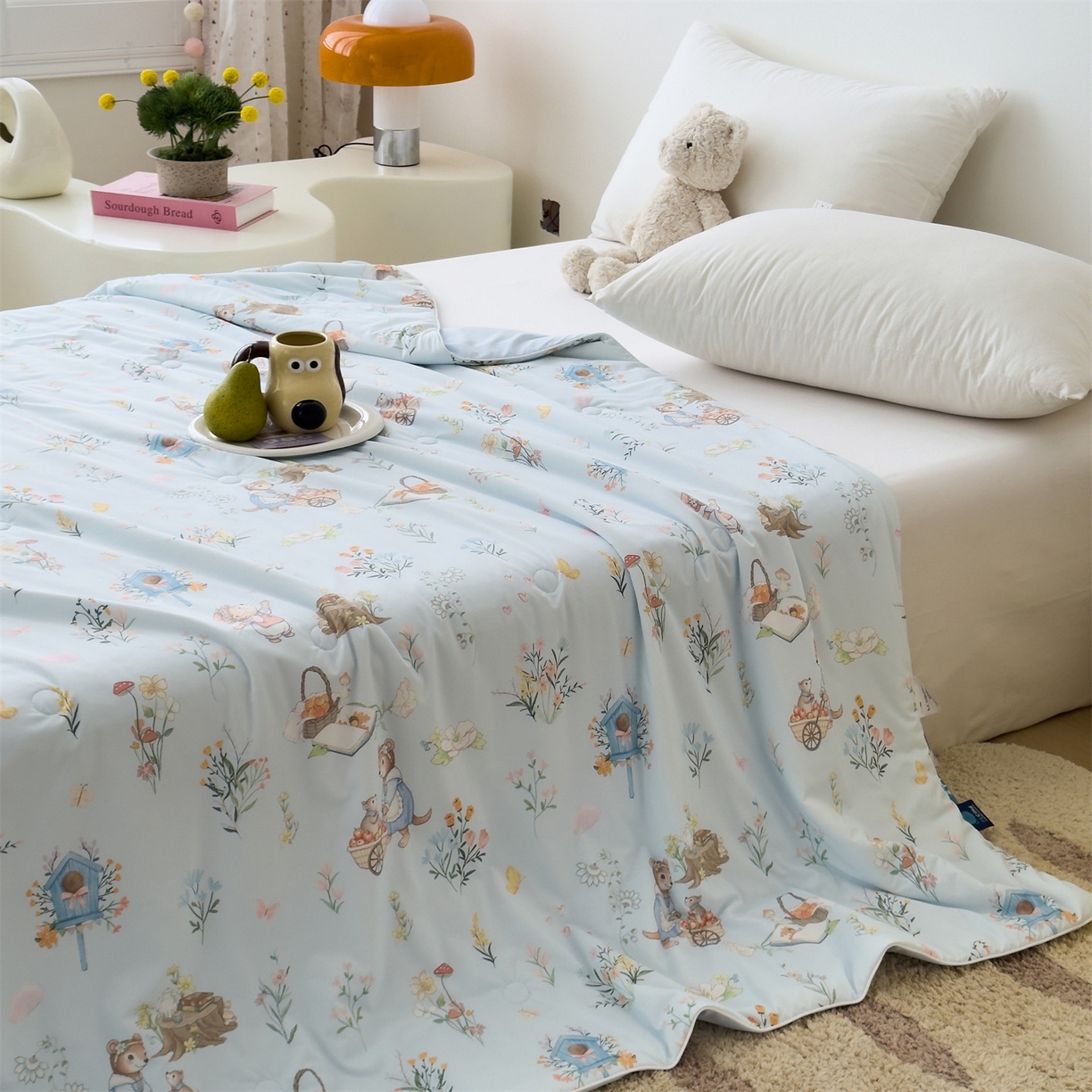 91家纺网 家纺一手货源 找家纺 岚司羽 2026新款卡通锦氨凉感夏被系列 丰收果园