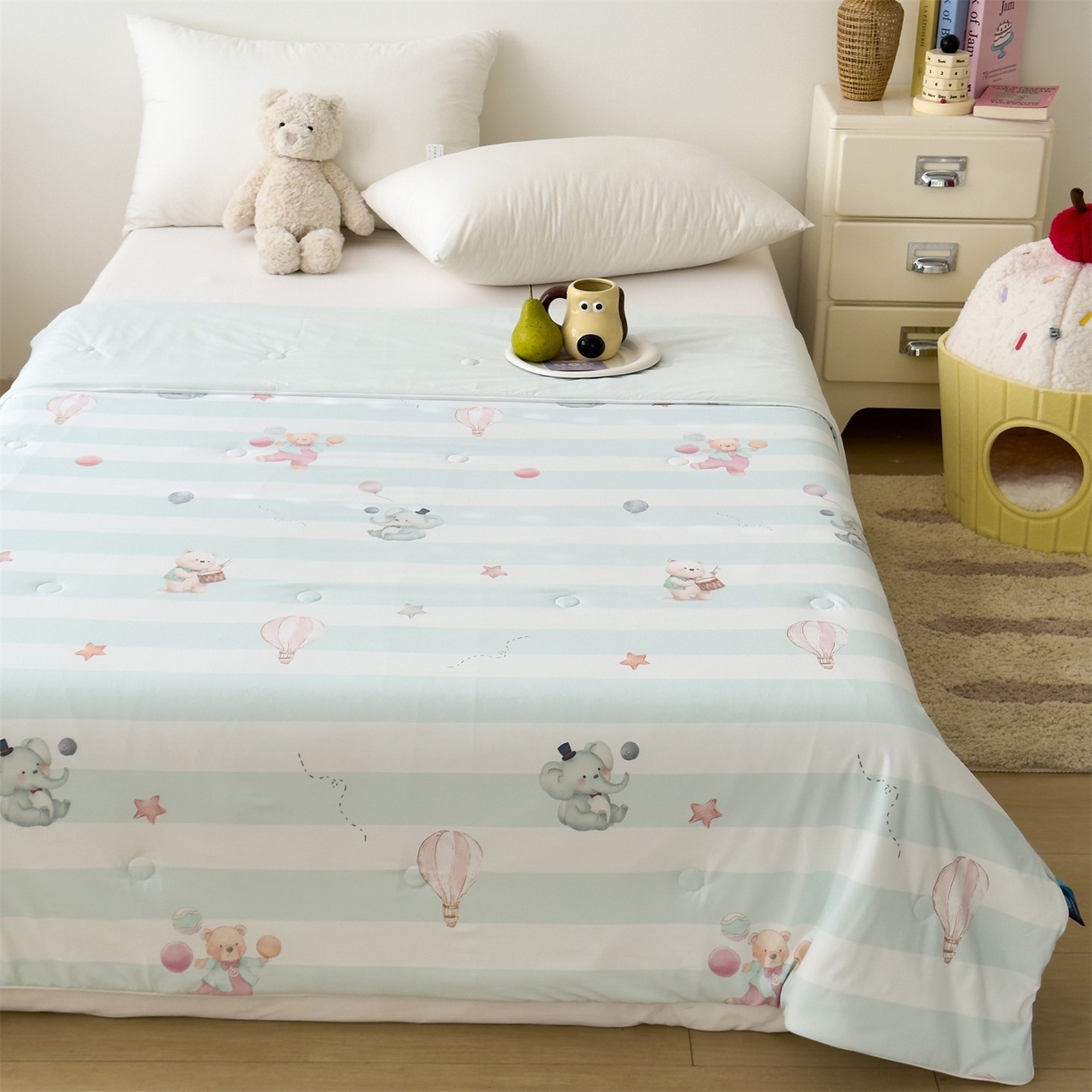 91家纺网 家纺一手货源 找家纺 岚司羽 2026新款卡通锦氨凉感夏被系列 萌宠派对 -蓝