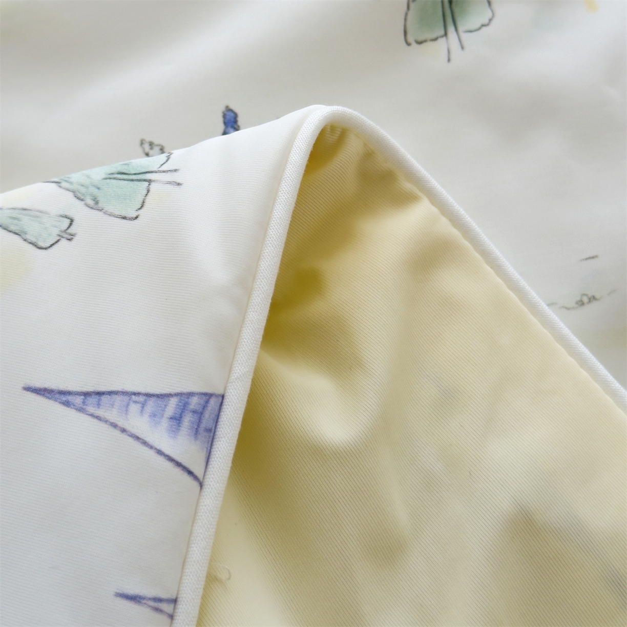 91家纺网 家纺一手货源 找家纺 岚司羽 2026新款卡通锦氨凉感夏被系列 松鼠城堡