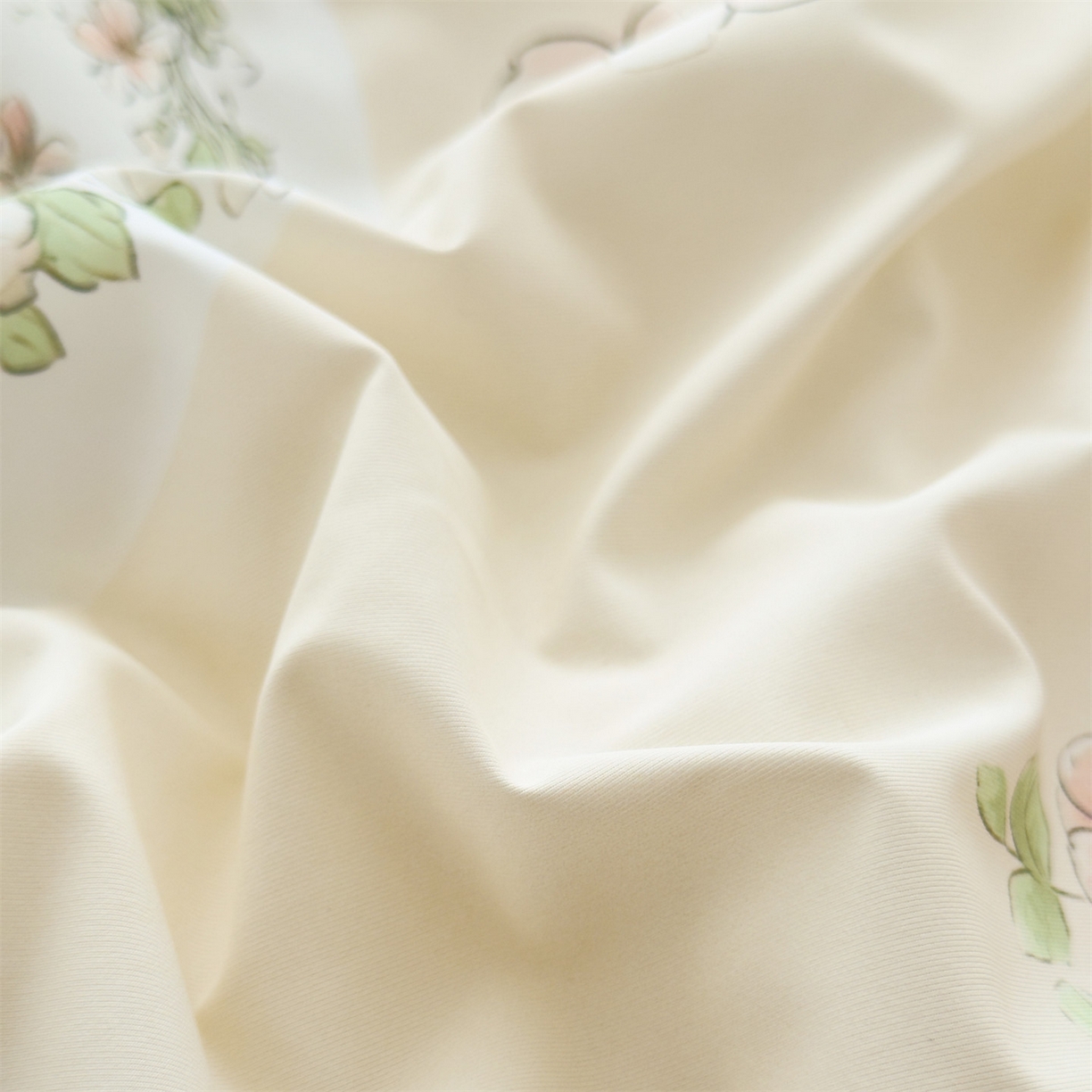 91家纺网 家纺一手货源 找家纺 岚司羽 2026新款卡通锦氨凉感夏被系列 跳跳花园兔