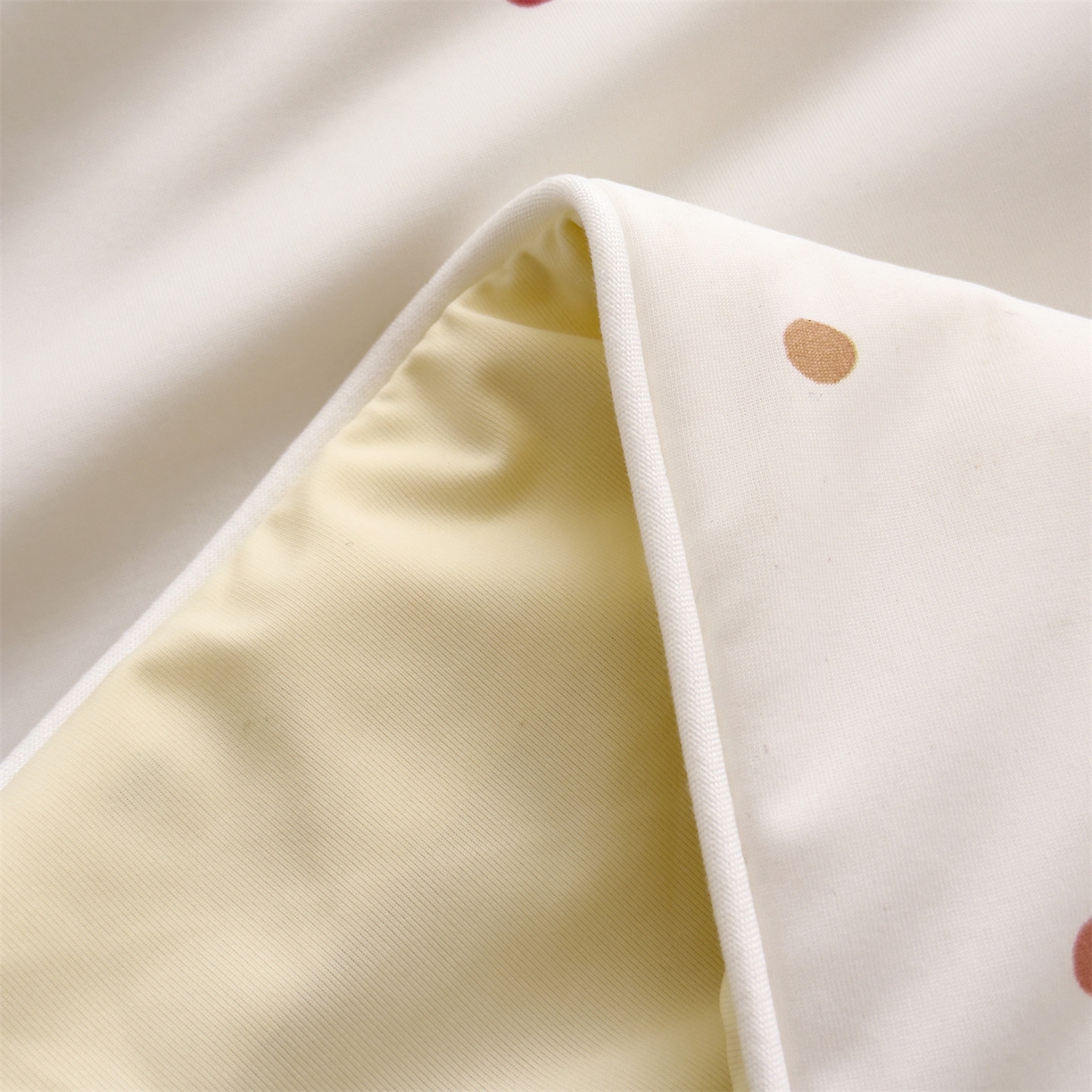 91家纺网 家纺一手货源 找家纺 岚司羽 2026新款卡通锦氨凉感夏被系列 生日派对-米