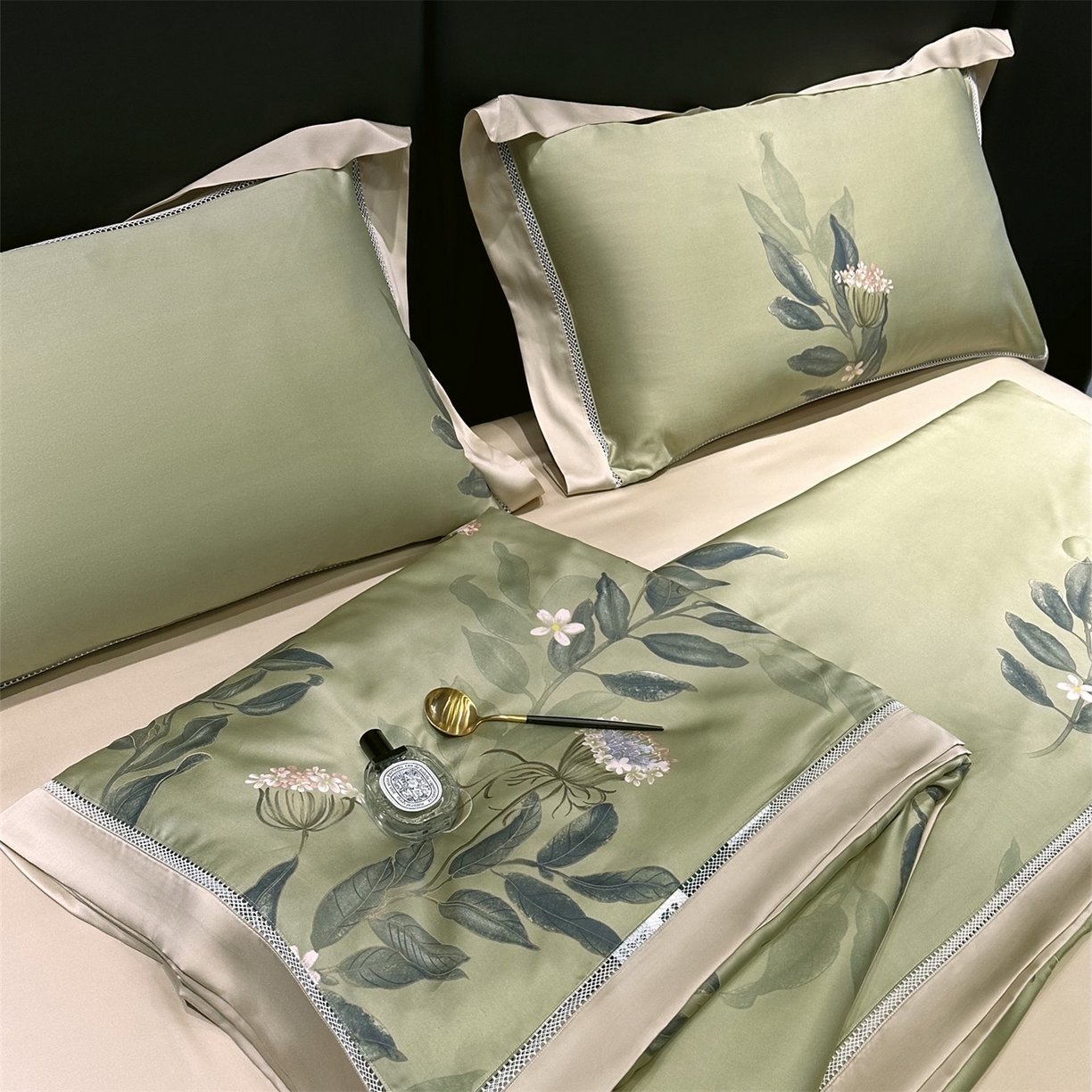 91家纺网 家纺一手货源 找家纺 岚司羽 2026春夏新款60天丝夏被四件套夏凉被空调被系列 光年