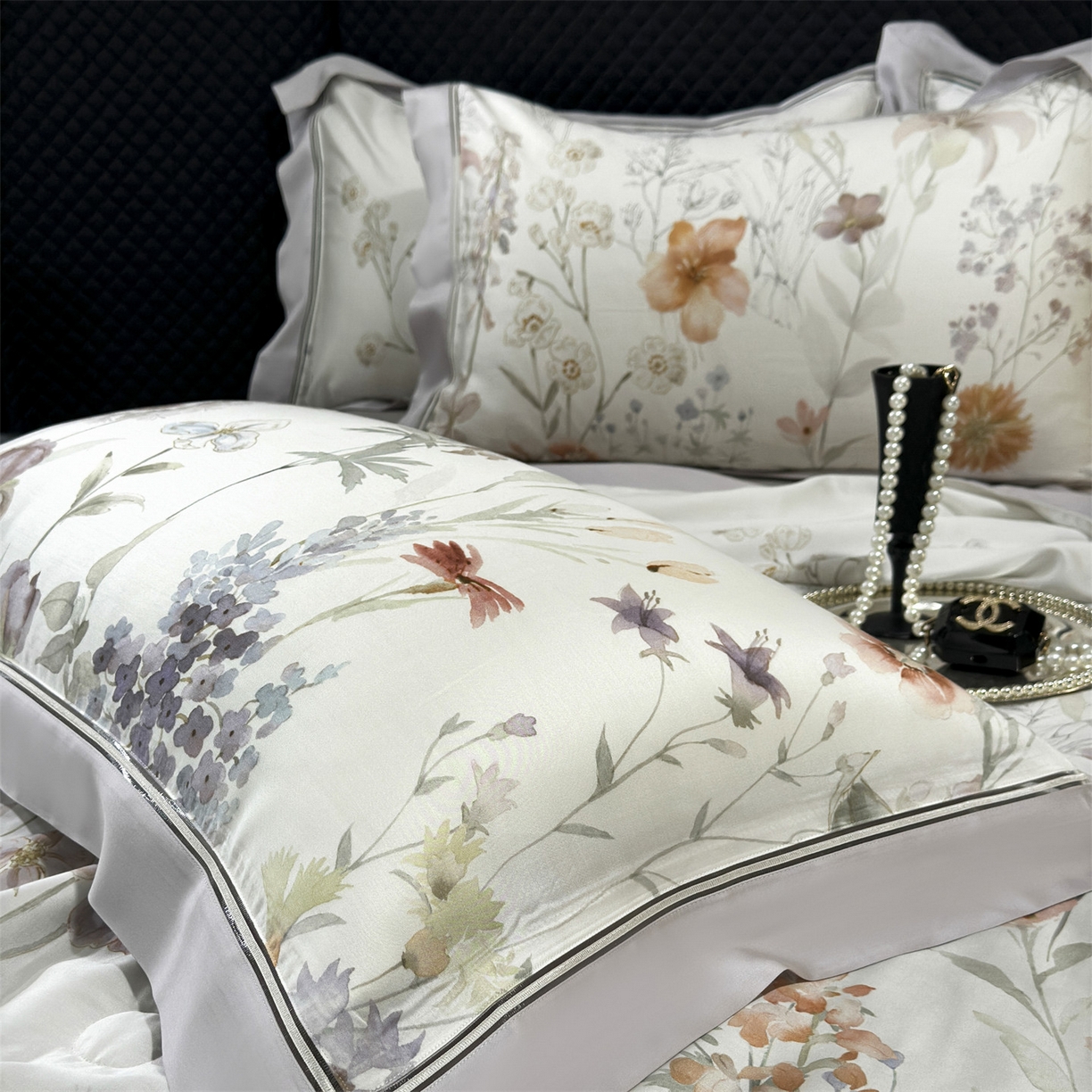 91家纺网 家纺一手货源 找家纺 岚司羽 2026春夏新款60天丝夏被四件套夏凉被空调被系列 花颂