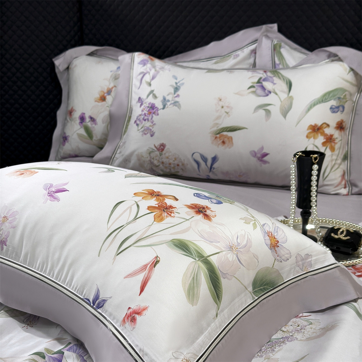 91家纺网 家纺一手货源 找家纺 岚司羽 2026春夏新款60天丝夏被四件套夏凉被空调被系列 雨润芳菲