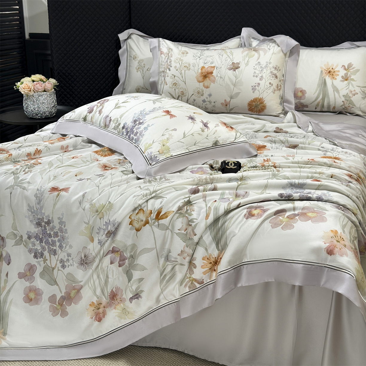 91家纺网 家纺一手货源 找家纺 岚司羽 2026春夏新款60天丝夏被四件套夏凉被空调被系列 花颂