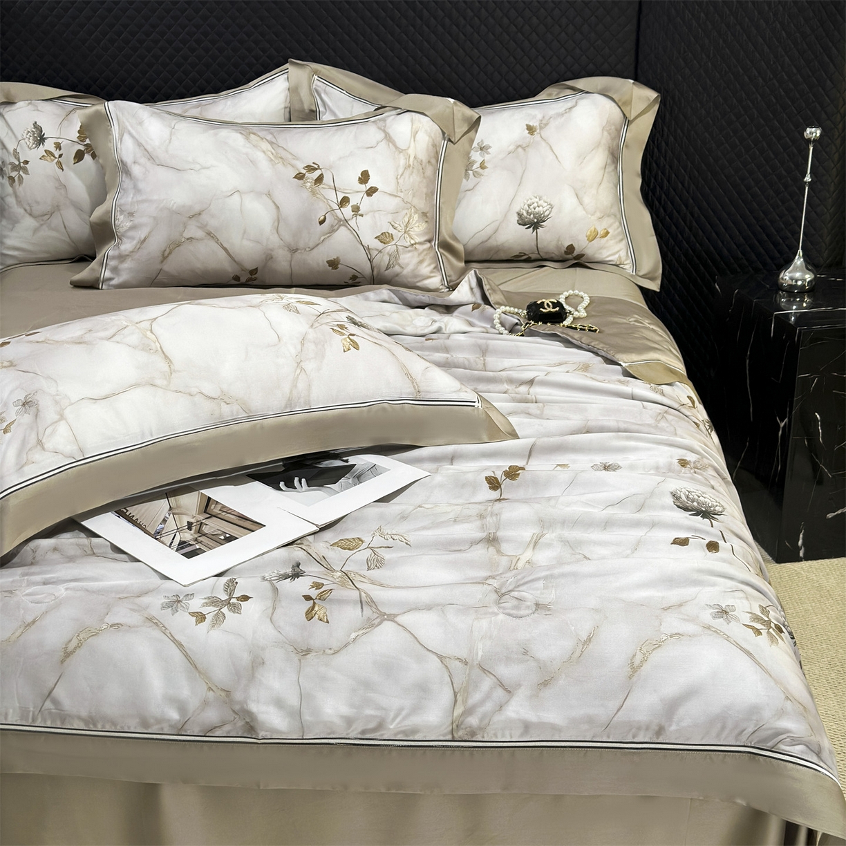 91家纺网 家纺一手货源 找家纺 岚司羽 2026春夏新款60天丝夏被四件套夏凉被空调被系列 春昼