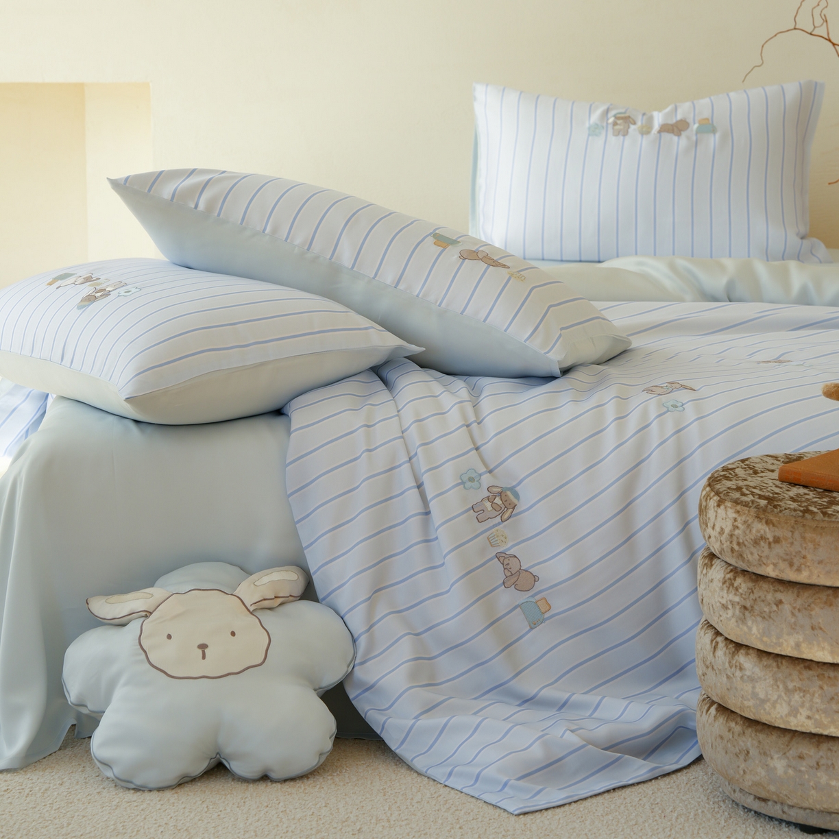 91家纺网 家纺一手货源 找家纺 简纯主义 2026新款莱赛尔纤维天丝刺绣绣花四件套眠眠兔 眠眠兔-蓝