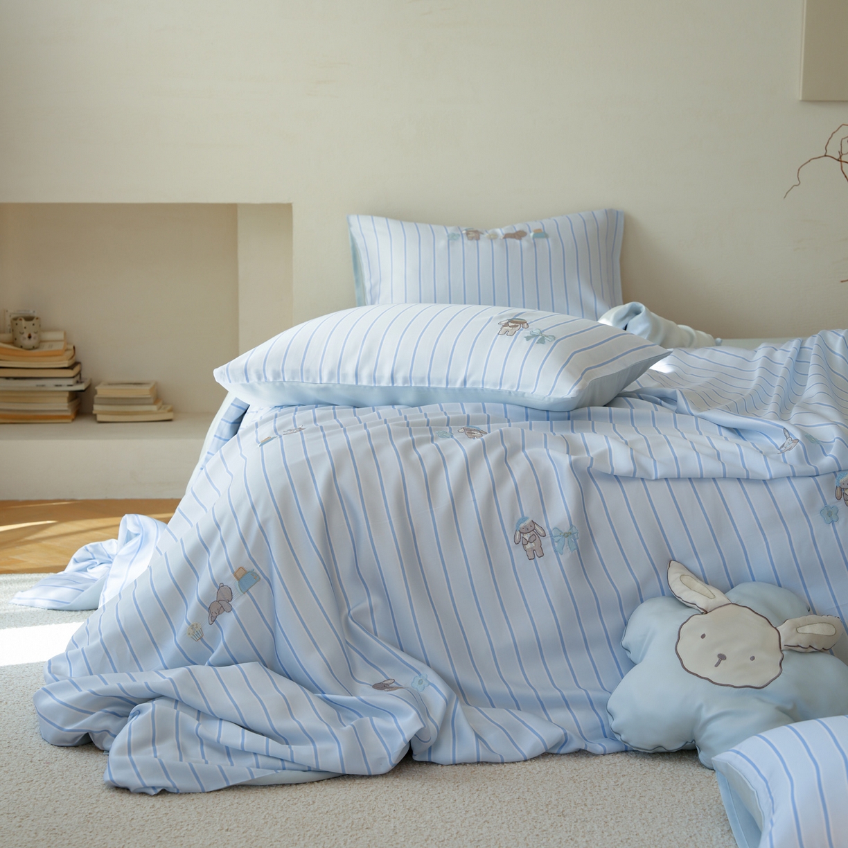 91家纺网 家纺一手货源 找家纺 简纯主义 2026新款莱赛尔纤维天丝刺绣绣花四件套眠眠兔 眠眠兔-蓝