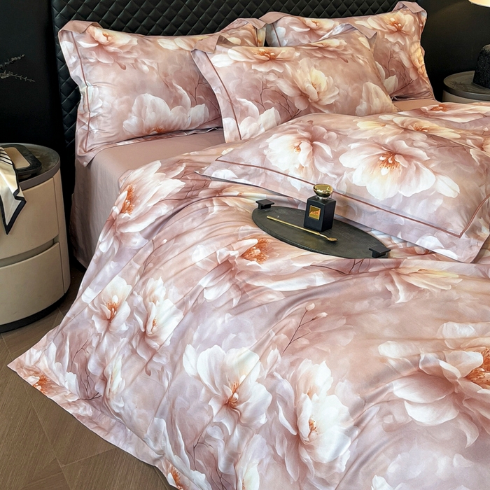 91家纺网 家纺一手货源 找家纺 润锦云 2026新款A类长绒棉纯棉数码印花宽边四件套 花漾盛典