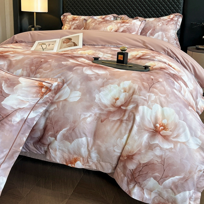 91家纺网 家纺一手货源 找家纺 润锦云 2026新款A类长绒棉纯棉数码印花宽边四件套 花漾盛典