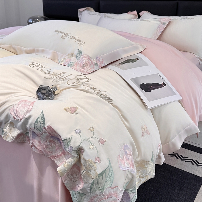 91家纺网 家纺一手货源 找家纺 润锦云 2026新款时髦A类精品刺绣四件套 奶昔白-粉