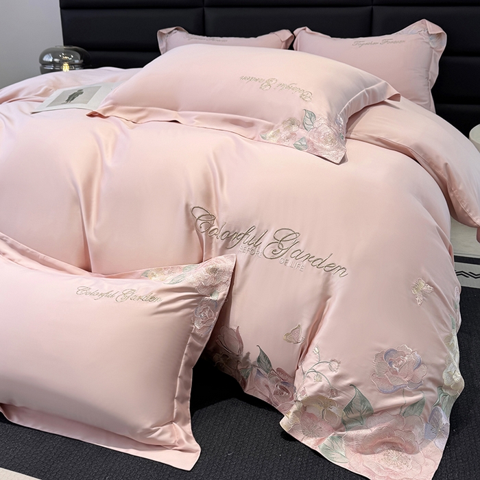 91家纺网 家纺一手货源 找家纺 润锦云 2026新款时髦A类精品刺绣四件套 樱花粉