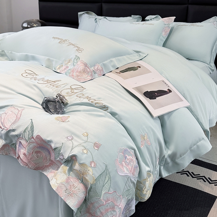 91家纺网 家纺一手货源 找家纺 润锦云 2026新款时髦A类精品刺绣四件套 天空蓝