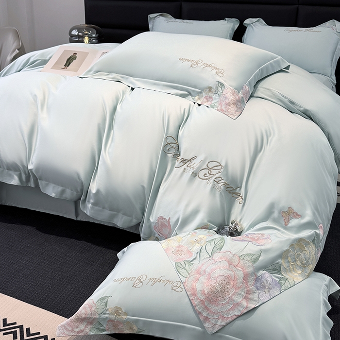 91家纺网 家纺一手货源 找家纺 润锦云 2026新款时髦A类精品刺绣四件套 天空蓝